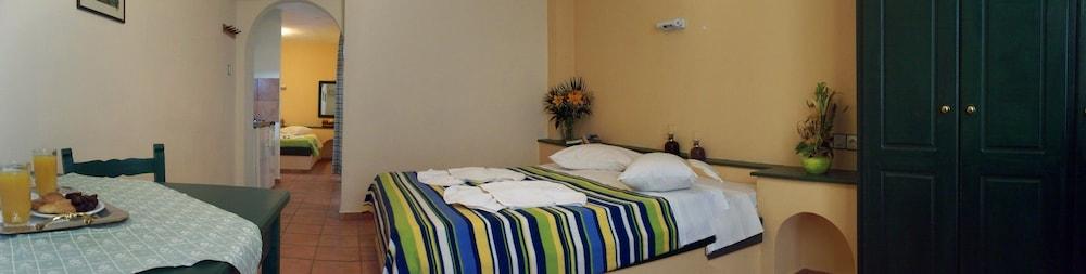 Jason Studios & Apartments Naxos City Екстериор снимка