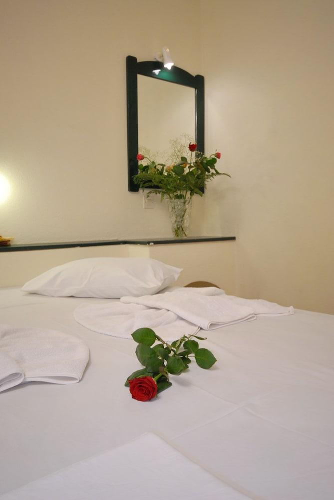 Jason Studios & Apartments Naxos City Екстериор снимка