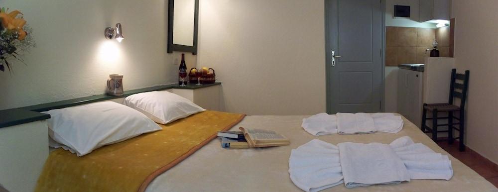 Jason Studios & Apartments Naxos City Екстериор снимка