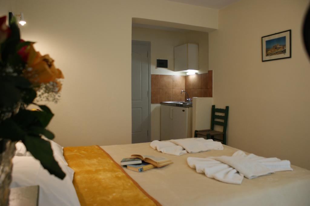 Jason Studios & Apartments Naxos City Стая снимка
